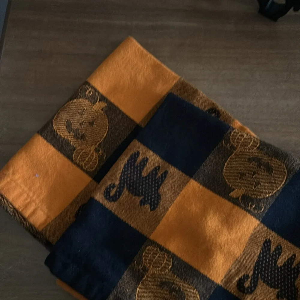 Halloween napkins and rings